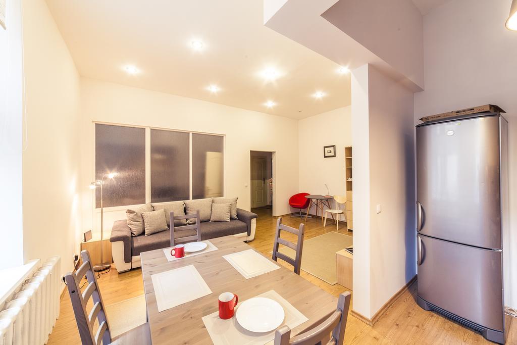 Elizabetes Apartments รีกา ภายนอก รูปภาพ